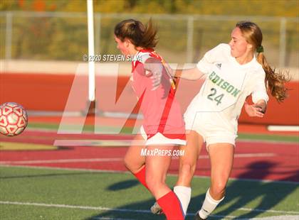 Thumbnail 2 in Cathedral Catholic vs. Edison (CIF SoCal Regional D1 Quarterfinal) photogallery.