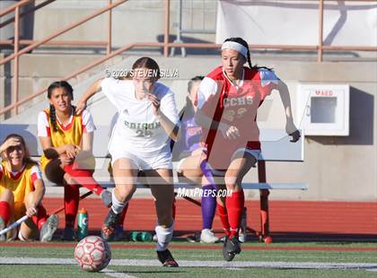 Thumbnail 3 in Cathedral Catholic vs. Edison (CIF SoCal Regional D1 Quarterfinal) photogallery.