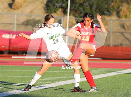 Thumbnail 1 in Cathedral Catholic vs. Edison (CIF SoCal Regional D1 Quarterfinal) photogallery.