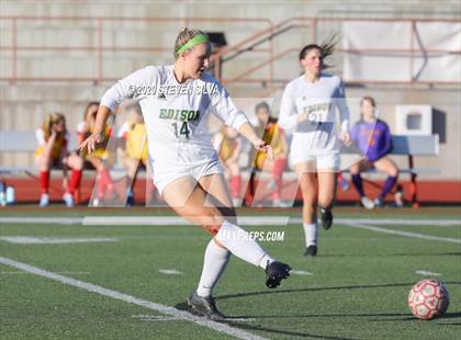 Thumbnail 2 in Cathedral Catholic vs. Edison (CIF SoCal Regional D1 Quarterfinal) photogallery.