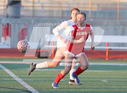 Thumbnail 2 in Cathedral Catholic vs. Edison (CIF SoCal Regional D1 Quarterfinal) photogallery.