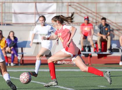 Thumbnail 2 in Cathedral Catholic vs. Edison (CIF SoCal Regional D1 Quarterfinal) photogallery.