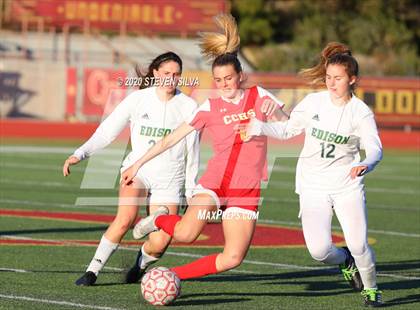 Thumbnail 3 in Cathedral Catholic vs. Edison (CIF SoCal Regional D1 Quarterfinal) photogallery.