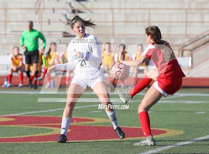 Thumbnail 3 in Cathedral Catholic vs. Edison (CIF SoCal Regional D1 Quarterfinal) photogallery.