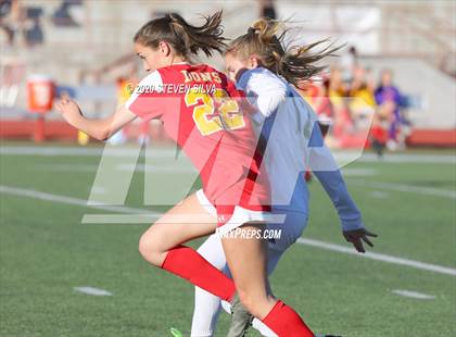 Thumbnail 2 in Cathedral Catholic vs. Edison (CIF SoCal Regional D1 Quarterfinal) photogallery.