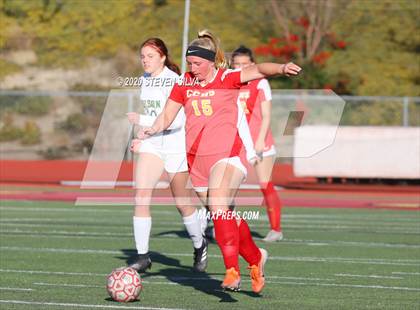 Thumbnail 1 in Cathedral Catholic vs. Edison (CIF SoCal Regional D1 Quarterfinal) photogallery.