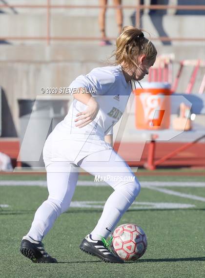 Thumbnail 2 in Cathedral Catholic vs. Edison (CIF SoCal Regional D1 Quarterfinal) photogallery.