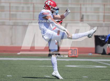 Thumbnail 2 in American Fork vs. Serra (Honor Bowl) photogallery.