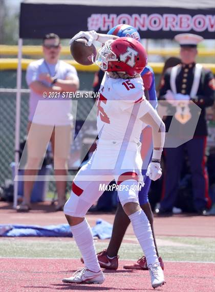 Thumbnail 2 in American Fork vs. Serra (Honor Bowl) photogallery.