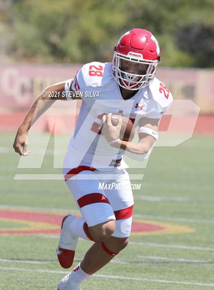 Thumbnail 3 in American Fork vs. Serra (Honor Bowl) photogallery.