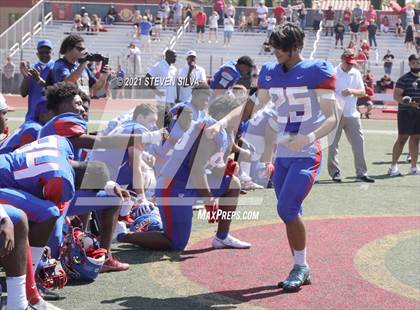 Thumbnail 2 in American Fork vs. Serra (Honor Bowl) photogallery.