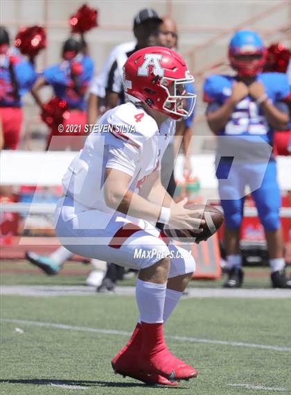 Thumbnail 1 in American Fork vs. Serra (Honor Bowl) photogallery.