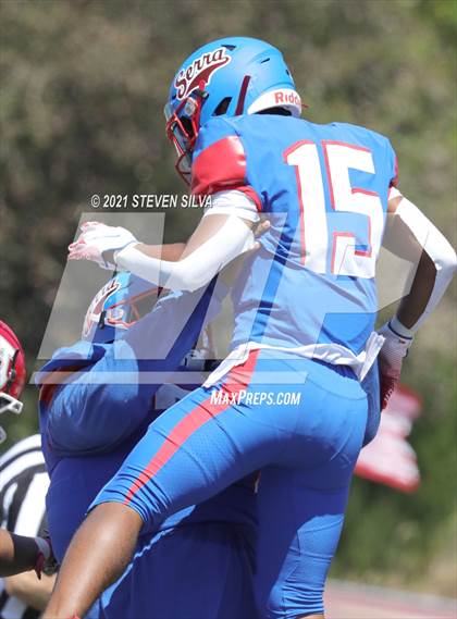 Thumbnail 2 in American Fork vs. Serra (Honor Bowl) photogallery.