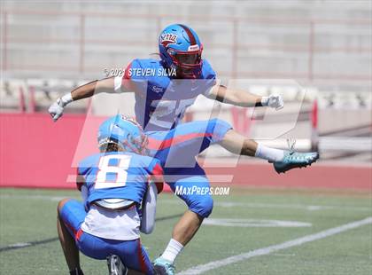 Thumbnail 2 in American Fork vs. Serra (Honor Bowl) photogallery.