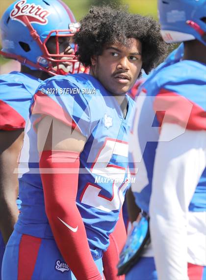 Thumbnail 3 in American Fork vs. Serra (Honor Bowl) photogallery.
