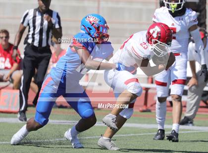 Thumbnail 3 in American Fork vs. Serra (Honor Bowl) photogallery.