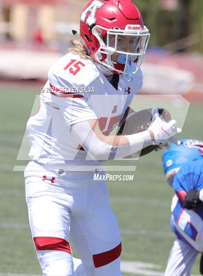 Thumbnail 2 in American Fork vs. Serra (Honor Bowl) photogallery.