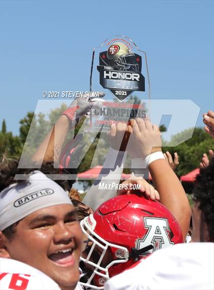 Thumbnail 2 in American Fork vs. Serra (Honor Bowl) photogallery.