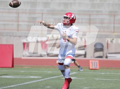 Thumbnail 3 in American Fork vs. Serra (Honor Bowl) photogallery.