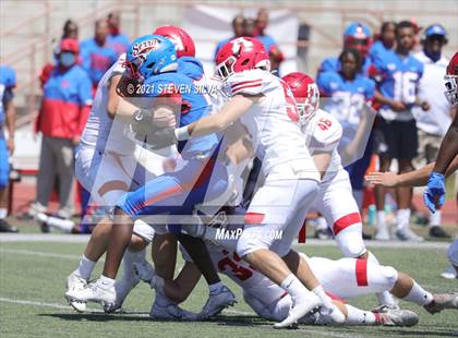 Thumbnail 2 in American Fork vs. Serra (Honor Bowl) photogallery.