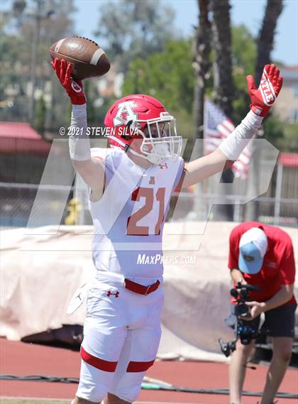 Thumbnail 1 in American Fork vs. Serra (Honor Bowl) photogallery.