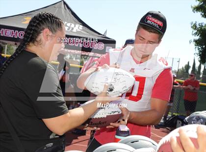 Thumbnail 1 in American Fork vs. Serra (Honor Bowl) photogallery.