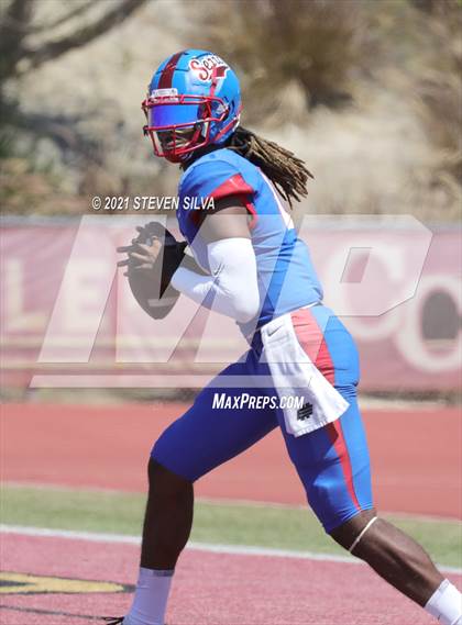 Thumbnail 2 in American Fork vs. Serra (Honor Bowl) photogallery.