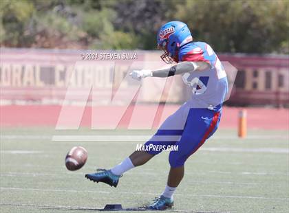Thumbnail 2 in American Fork vs. Serra (Honor Bowl) photogallery.