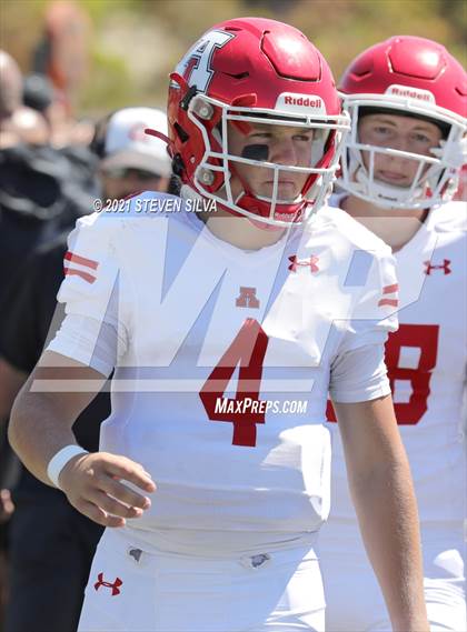 Thumbnail 2 in American Fork vs. Serra (Honor Bowl) photogallery.