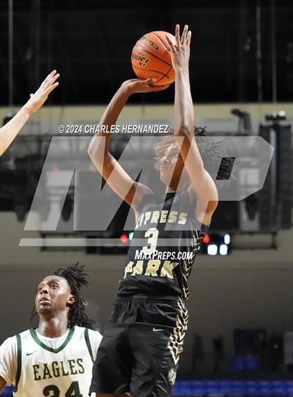 Thumbnail 2 in Cypress Park vs. Cypress Falls (Cy-Hoops Invitational) photogallery.