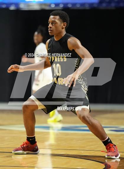 Thumbnail 3 in Cypress Park vs. Cypress Falls (Cy-Hoops Invitational) photogallery.