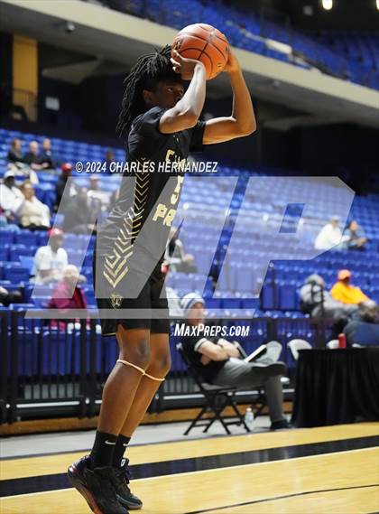 Thumbnail 2 in Cypress Park vs. Cypress Falls (Cy-Hoops Invitational) photogallery.