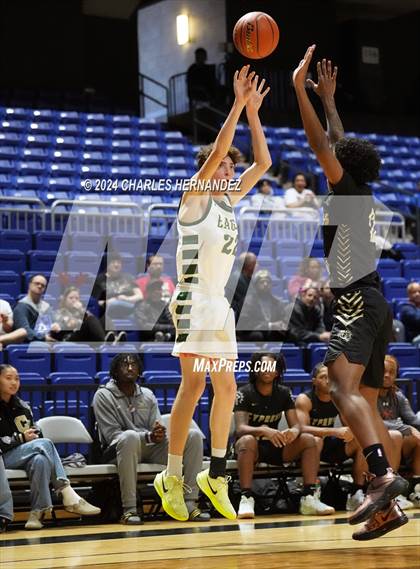 Thumbnail 3 in Cypress Park vs. Cypress Falls (Cy-Hoops Invitational) photogallery.