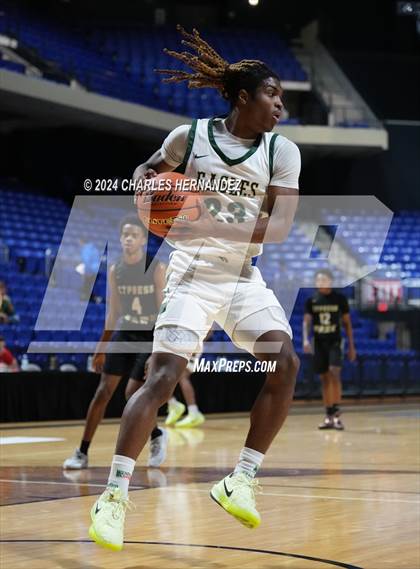 Thumbnail 3 in Cypress Park vs. Cypress Falls (Cy-Hoops Invitational) photogallery.