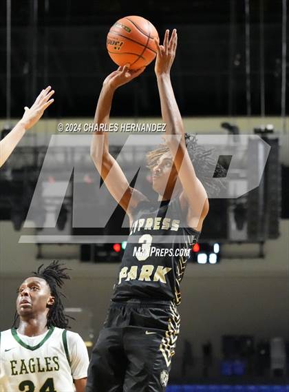 Thumbnail 3 in Cypress Park vs. Cypress Falls (Cy-Hoops Invitational) photogallery.
