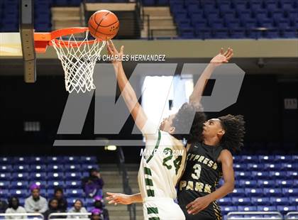 Thumbnail 3 in Cypress Park vs. Cypress Falls (Cy-Hoops Invitational) photogallery.