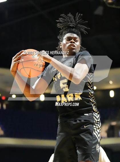 Thumbnail 2 in Cypress Park vs. Cypress Falls (Cy-Hoops Invitational) photogallery.