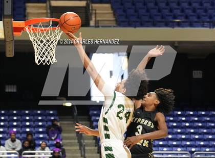 Thumbnail 2 in Cypress Park vs. Cypress Falls (Cy-Hoops Invitational) photogallery.