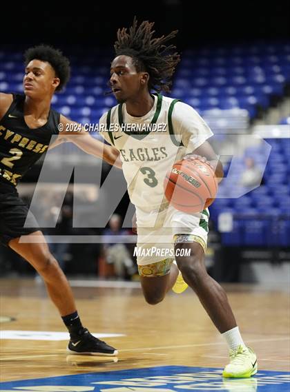 Thumbnail 3 in Cypress Park vs. Cypress Falls (Cy-Hoops Invitational) photogallery.