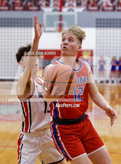 Thumbnail 2 in Spencerville vs. Wayne Trace (OHSAA Division 3 Region 10 District Semi Final) photogallery.