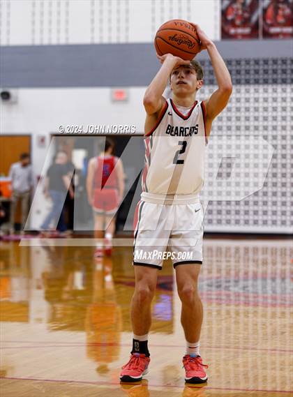 Thumbnail 1 in Spencerville vs. Wayne Trace (OHSAA Division 3 Region 10 District Semi Final) photogallery.