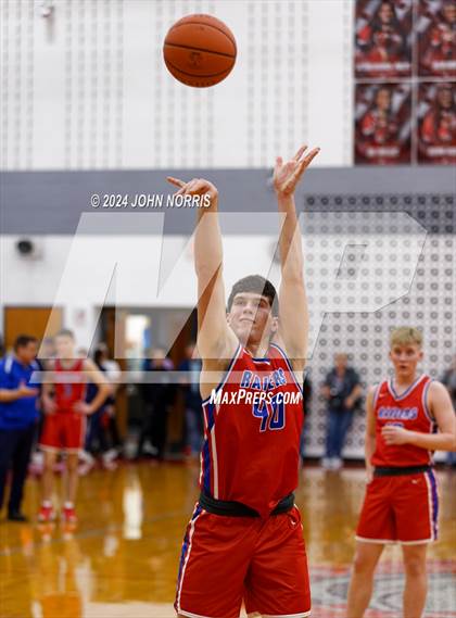 Thumbnail 3 in Spencerville vs. Wayne Trace (OHSAA Division 3 Region 10 District Semi Final) photogallery.