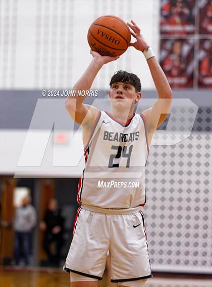 Thumbnail 2 in Spencerville vs. Wayne Trace (OHSAA Division 3 Region 10 District Semi Final) photogallery.