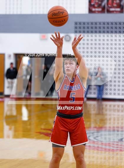 Thumbnail 3 in Spencerville vs. Wayne Trace (OHSAA Division 3 Region 10 District Semi Final) photogallery.
