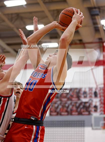 Thumbnail 2 in Spencerville vs. Wayne Trace (OHSAA Division 3 Region 10 District Semi Final) photogallery.