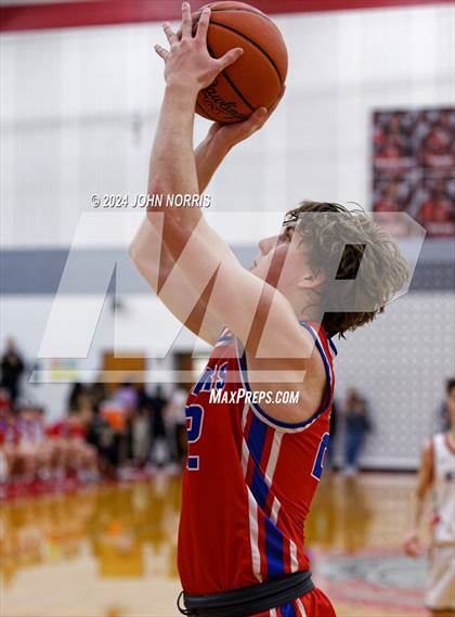 Thumbnail 1 in Spencerville vs. Wayne Trace (OHSAA Division 3 Region 10 District Semi Final) photogallery.