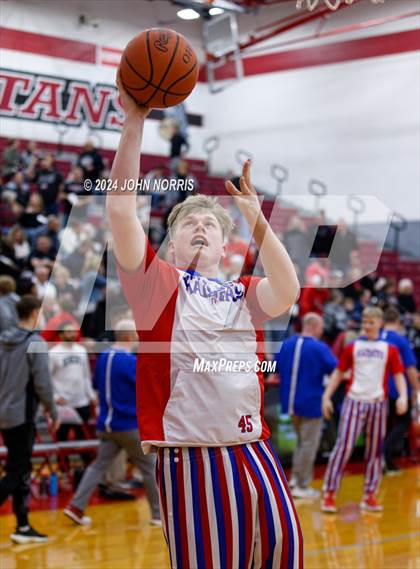 Thumbnail 2 in Spencerville vs. Wayne Trace (OHSAA Division 3 Region 10 District Semi Final) photogallery.