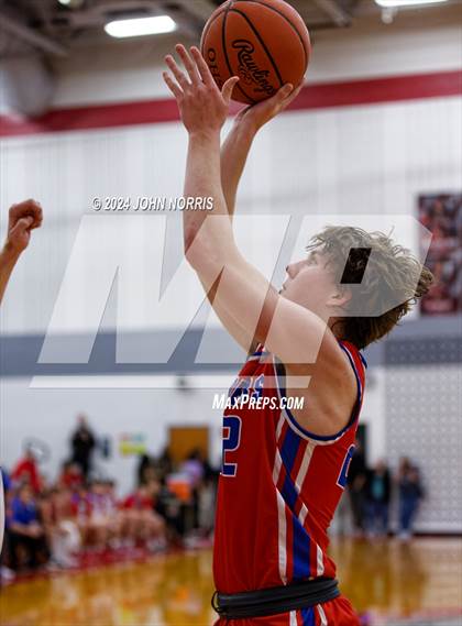 Thumbnail 2 in Spencerville vs. Wayne Trace (OHSAA Division 3 Region 10 District Semi Final) photogallery.