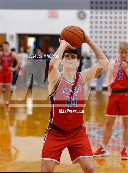 Thumbnail 2 in Spencerville vs. Wayne Trace (OHSAA Division 3 Region 10 District Semi Final) photogallery.