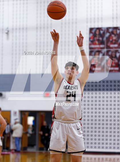 Thumbnail 2 in Spencerville vs. Wayne Trace (OHSAA Division 3 Region 10 District Semi Final) photogallery.